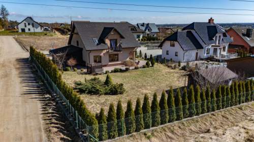 Komfortowy dom I BAJKOWY OGRÓD I Kameralność