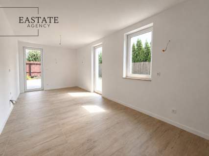 Nowa siedziba firmy/255,5 m /S8/Parking