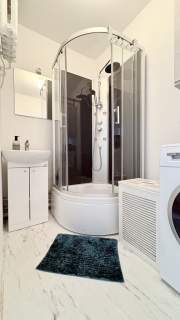 2 pokoje po remoncie Balkon Piwnica I Santocka