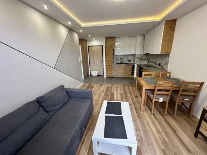 40 m komfortu balkon i garaż