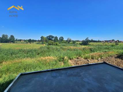 Dom z ogrodem 80,57 m 2 miejsca w cenie