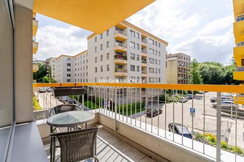2 pok, 52,75m2, ul. Reduta, z miejscem postojowym