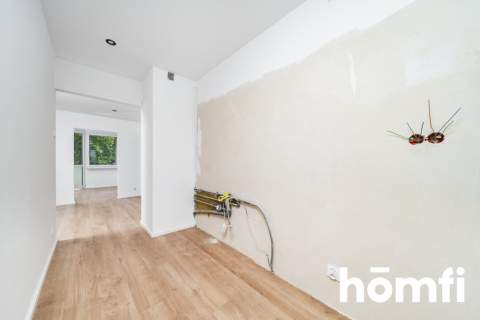 3 pokoje osobna kuchnia duży balkon