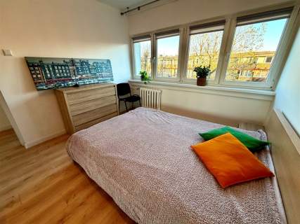 Hipoteczna-przestronne dwa pokoje, balkon, parking