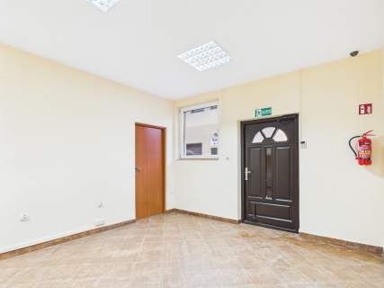 Biuro z Nową Halą 113 m Najmu