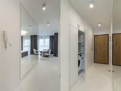 Duża kawalerka balkon-Wolska 45/blisko st. metra
