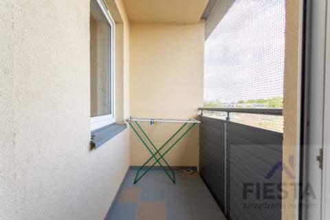Psie Pole, ul. Zielna, dwa pokoje, balkon
