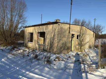 Sprzedam zabudowaną działkę 0,42 ha w Oborach