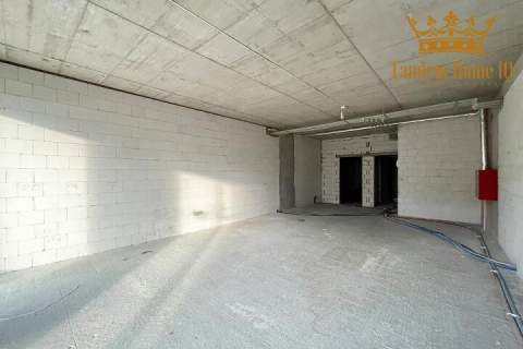 Na wynajem lokal parterowy usługowo-handlowy 122 m2 Ursus 