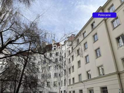 Dwa pokoje w kamienicy w Śródmieściu