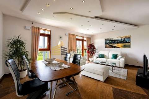 Apartament 63 m przy Arkadii Taras Garaż