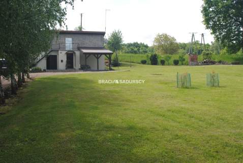 Gospodarstwo około 1,5 ha w Łazanach gm.Biskupice