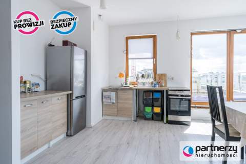 Trójstronne Sufit 2,8 Taras 56m 2 msc w hali