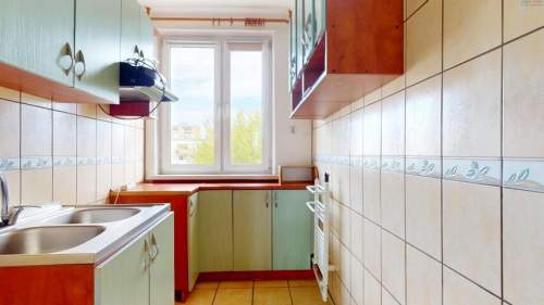 3pok. obok stawu wszędzie blisko 48m2 balkon