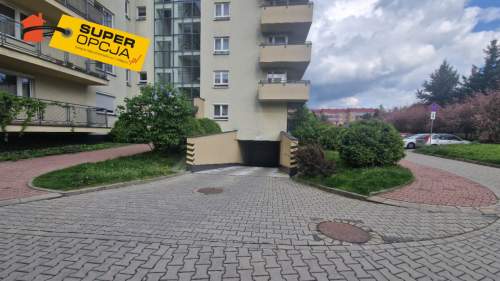 Garaż do wynajęcia ul. Grota-Roweckiego