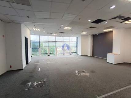 Mokotów lokal handlowo-usługowy o pow. 130,78 m2 do wynajęcia