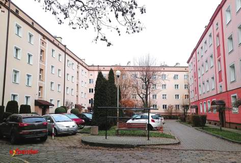 Duże mieszkanie z potencjałem w spokojnej okolicy