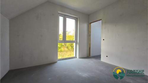 Nowoczesny dom w stanie deweloperskim