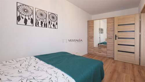 wyposażony apartament dwupokojowy z balkonem