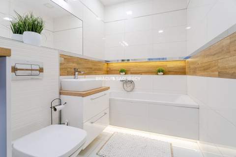 3 pok wysoki standard duży balkon ul. Kantarowicka