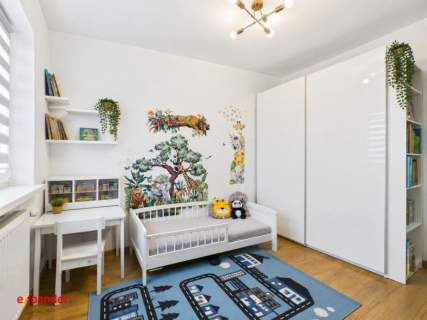 OGROMNY ogródek 466m2 3 pokoje Wrocław Oporów ul. Awicenny