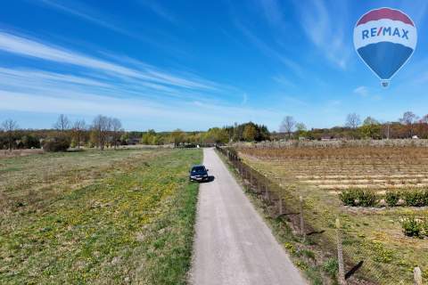 Grunt inwestycyjny 2,34 ha 3 km od S8 Grzmiąca