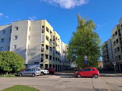 Mieszkanie o powierzchni 72,53m2, dwa balkony, II piętro, um