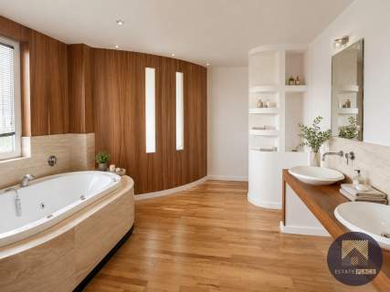 Penthouse z prywatnym tarasem na ostatnim 6piętrze