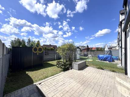 Skrajny szereg ogród 82 m2 fotowoltaika