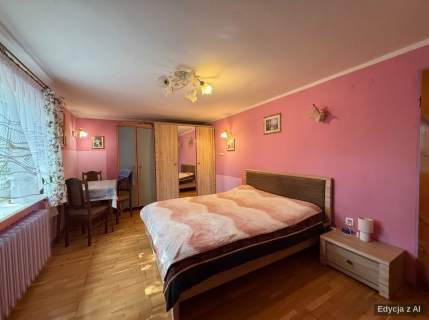Dom wolnostojący 210 m2 z warsztatem i działką
