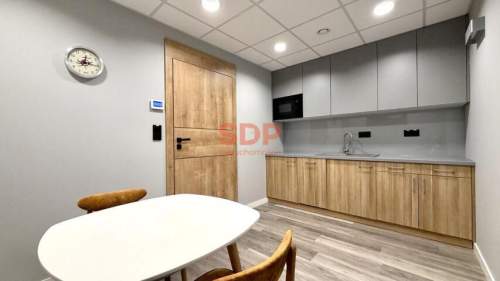 Nowoczesny lokal biurowo-usługowy 27 m2 Krzyki