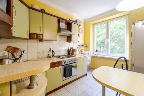 2pokojowe mieszkanie Parking Balkon Piwnica