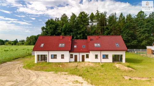 Zwierzewo dom z widokiem na las i jezioro.