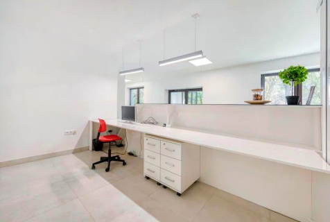 Dom 270m2 i Obiekt Usługowo-Medyczny 450m2 ul. Wycieczkowa