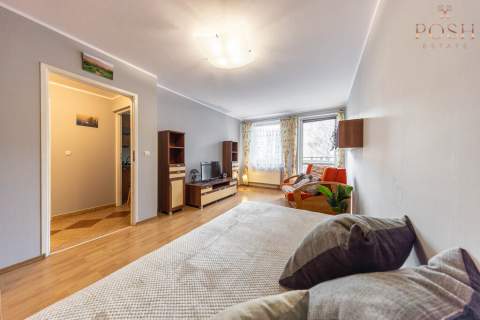 kawalerka rozkład balkon opcja 2 pokoi