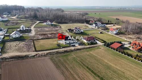 Działka budowlana w Wierzbnej