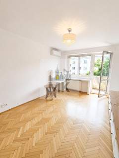 3 pokoje, osobna kuchnia, balkon, po remoncie