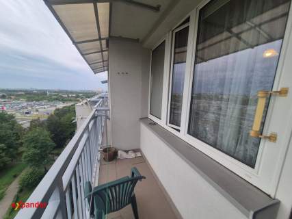 Kawalerka z panoramicznym widokiem. Potencjał na 2 pokoje
