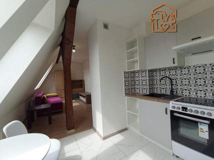 Kawalerka na poddaszu, pet-friendly - Graniczna 11