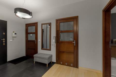 Ogród 92m2 - garaż - komórka , Zadbane