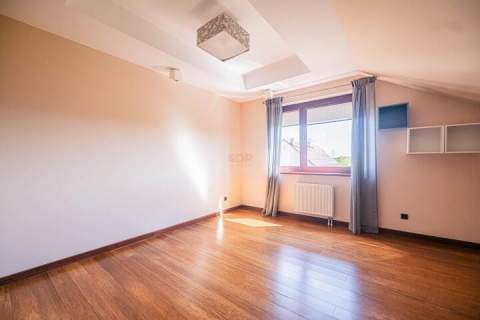 Apartament 110 m2 3 pokoje zielona okolica, Oporów