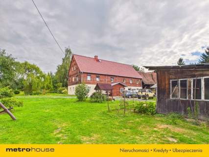 Dom wielopokoleniowy na 68 arach