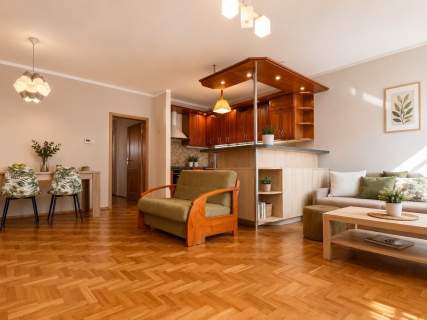 Przestronne 2 pokoje 56 m Garaż Balkon