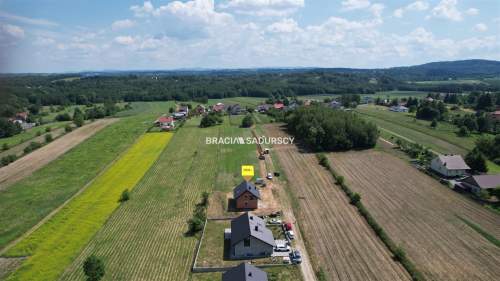Dom w Brzezince, gm Brzeźnica