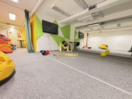 Lokal 200m/Świętojańska, 2poziomowy, gotowy biznes