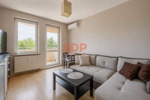 2 pokoje balkon komórka lokatorska klimatyzacja do wejścia