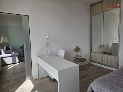 Apartament z miejscem postojowym - STAWKI 2A