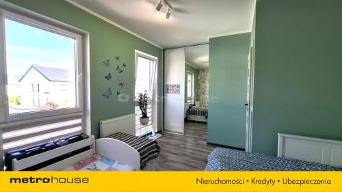 NOWOCZESNY DOM Z OGRODEM 80 m 3 SYPIALNIE