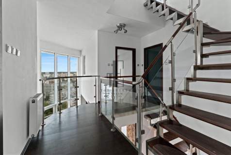 PENTHOUSE 180 m TARAS 56 m 3 POZIOMY