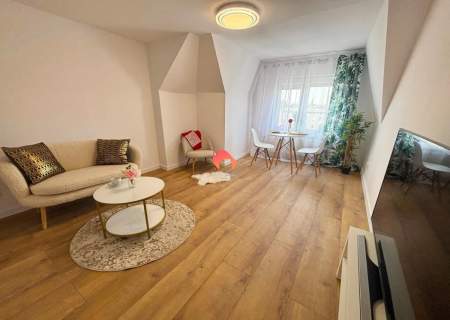5 pokoi po generalnym remoncie, 75m2.